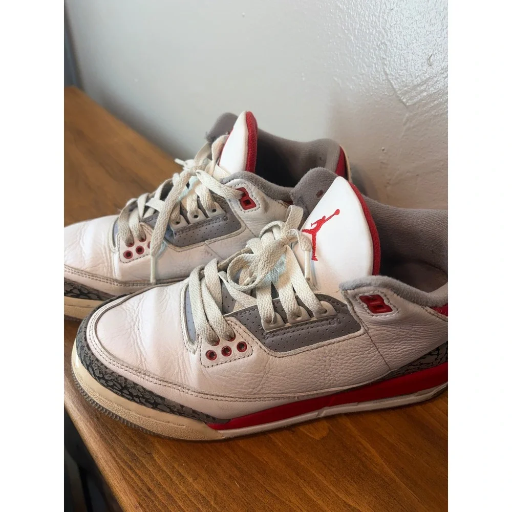 Jordan 3 Retro Fire Red 2022 White Red Elephant Print DM0967-160 Kids 6.5Y